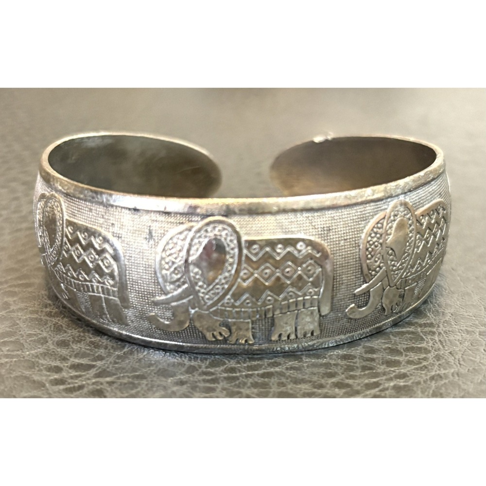 Vintage Silver Tone Tibetan Embossed Elephant Ethnic Tribal Boho Cuff Bracelet